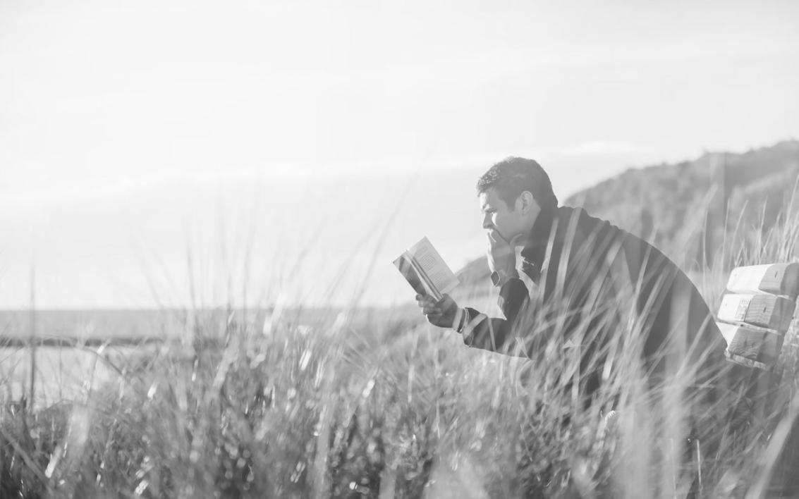 Estudiante aplicando técnica aprendida en proyecto real